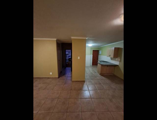 2 BEDROOM APARTMENT FOR SALE IN CASTLEVIEW